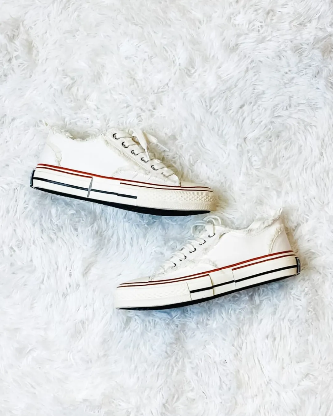 Adorable Dako Sneakers