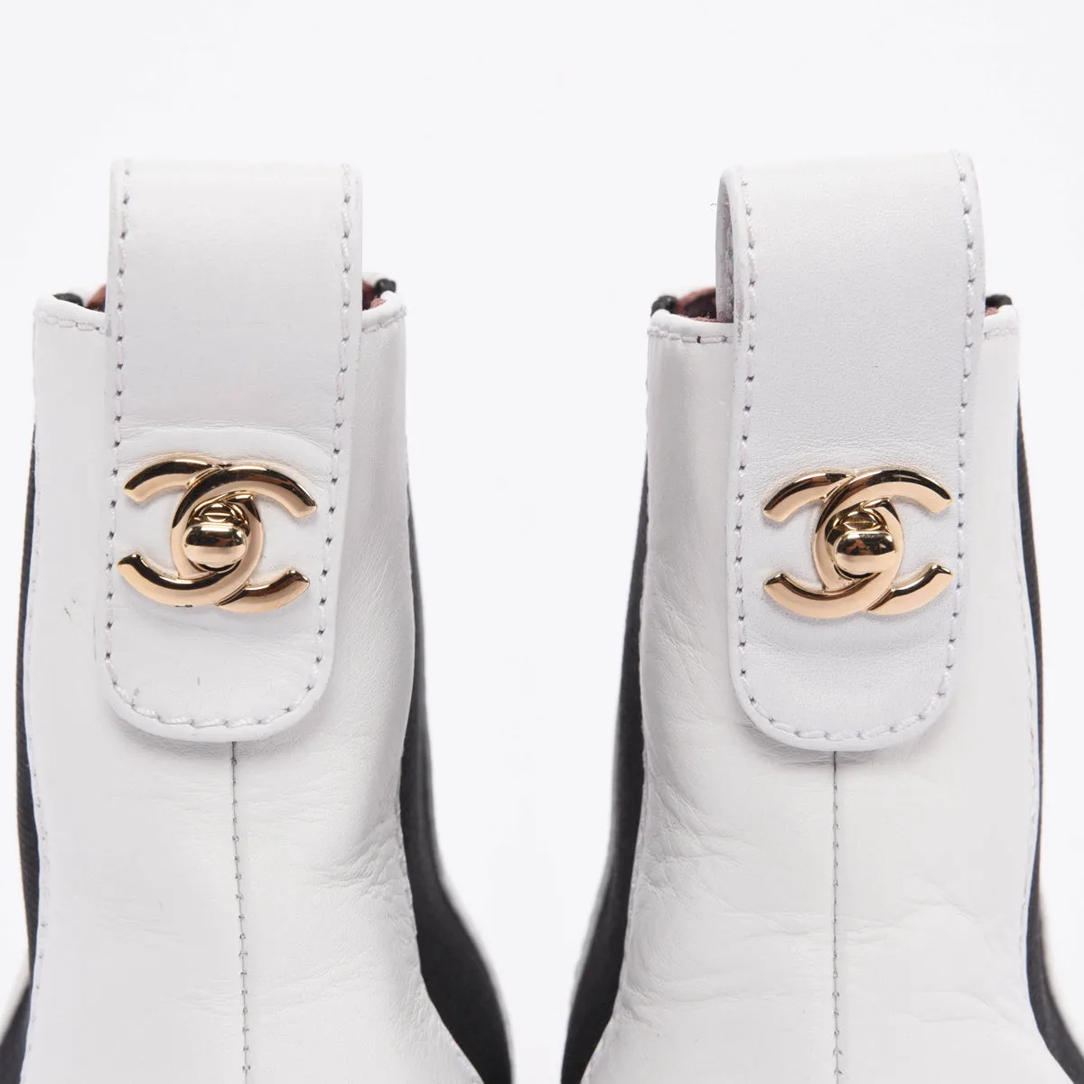 Chanel White Leather Icon Boots 37.5