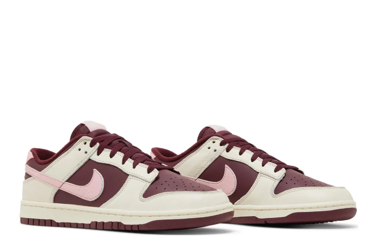 Dunk Low Premium 'Valentine's Day' (2023)