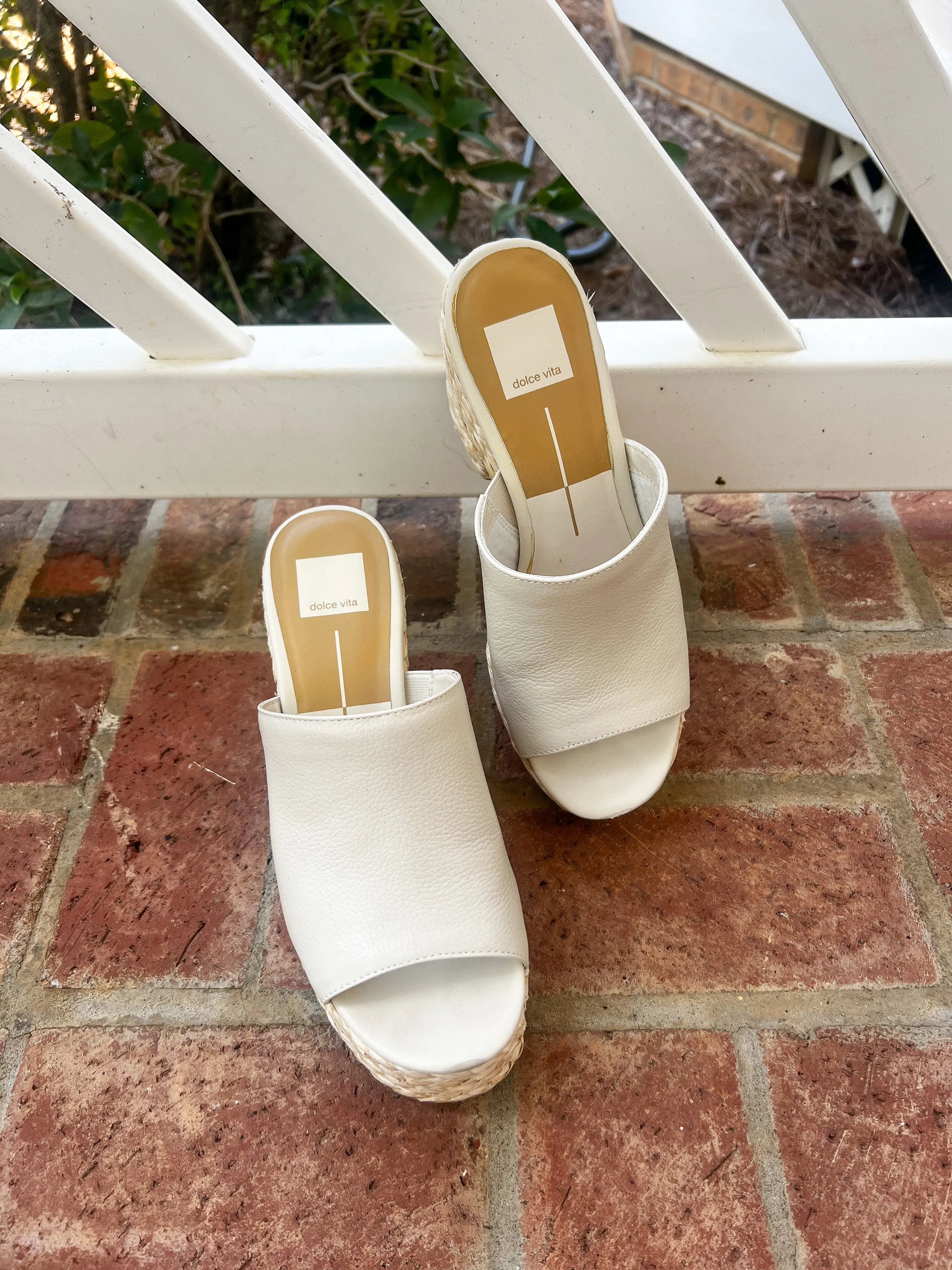 Elora Ivory Leather Platform