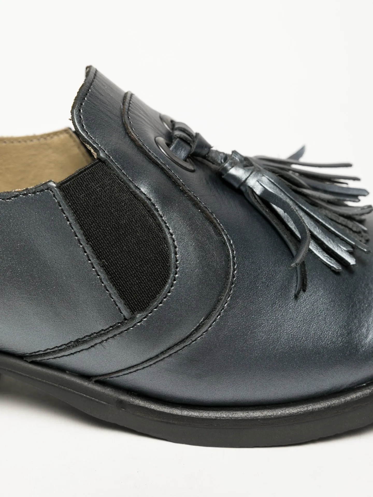 Gray Round Toe Shoes